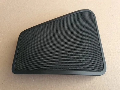 BMW F10/F11 2010-17 REAR SHELF RIGHT DRIVER SIDE SPEAKER COVER 9112713 - Image 1 of 4