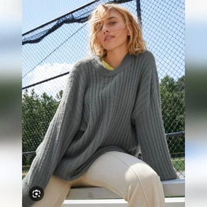 Aerie Green Ribbed Fuzzy Oversized Soft Baggy Buttercream Crew Sweater Size XL - Picture 1 of 11