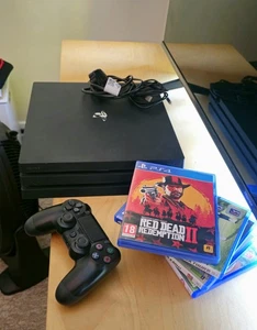 Playstation 4 pro + 5 ps4 games - great condition - Picture 1 of 7