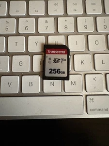 Transcend 256GB SDXC Memory Card - Picture 1 of 2