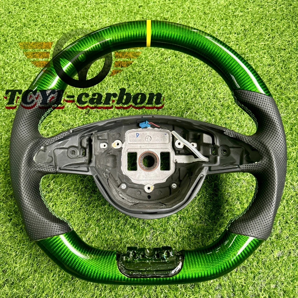 Volante de fibra de carbono verde para Mercedes-Benz AMG GT C43 C63 E63 S65 W205 Foto 1 de 4