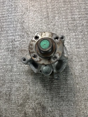 lincoln town car water pump 4.6L 1997 - Image 1 of 4