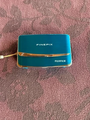 Fujifilm FinePix Z Series Z70 12.2MP Digital Camera - Blue - Image 1 of 4