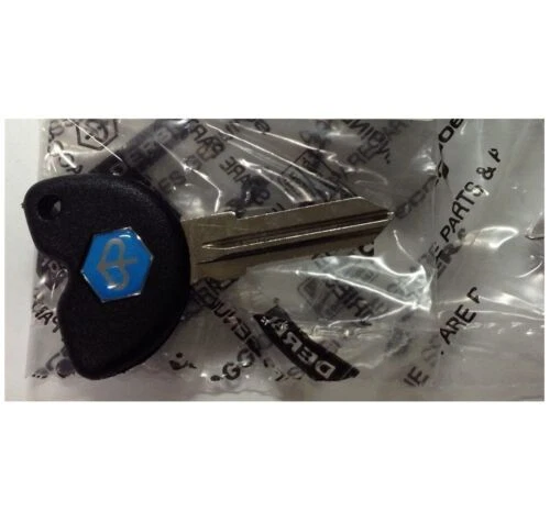 575810 CHIAVE SBOZZATO ORIGINALE PIAGGIO X9 EVOLUTION 250 - Image 1 of 1