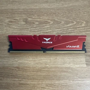 T-Force Vulcan Z DDR4 DRAM 8Gb 3200Mhz Desktop Memory Red - Zdjęcie 1 z 11