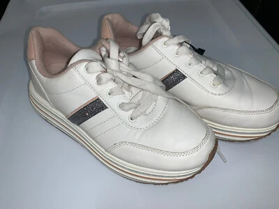 Zara Basic Collection Women’s White casual Sneaker Shoes Size 36 EUR/US 6 - Image 1 of 4