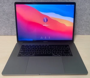 Apple MacBook Pro 15 i7 8750H 2,20 GHz 16 GB RAM 500 GB SSD 2018 grado B (leer descripción) - Imagen 1 de 8
