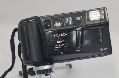 Фотоаппарат компактный Yashica T3-AF с объективом и ремешком Carl zeiss Tessar 2,8/35 - Изображение 1 из 4