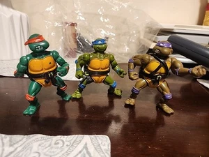 Donatello Raphael 1988 Teenage Mutant Ninja Turtles TMNT + 1991 Leonardo Read - Picture 1 of 9