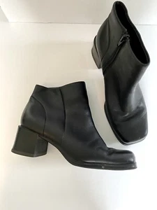 Vintage Y2K 90s Bass Square Toe Chunky Block Heel Booties Grunge Leather Friends - Picture 1 of 9