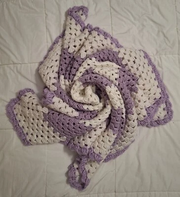 HECHO A MANO!!! Manta afgana bebé ganchillo vintage lila y blanca Foto 1 de 3
