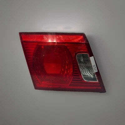 2003 2006 KIA OPTIMA/MAGENTIS LEFT HAND DRIVER SIDE REAR OUTER TAIL LIGHT OEM Foto 1 de 4