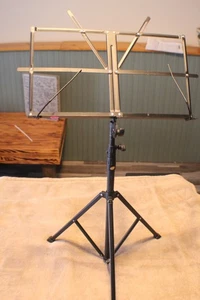 MUSIC STAND TILTS RAISES 24" TO 48" BLACK GREAT SHAPE WITH BAG - Picture 1 of 2