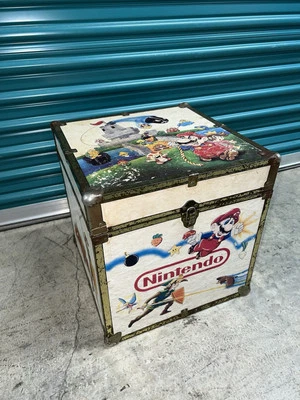 RARE 1980s Vintage Nintendo Super Mario 3 Zelda Wood Box Toy Chest Storage - Image 1 of 4