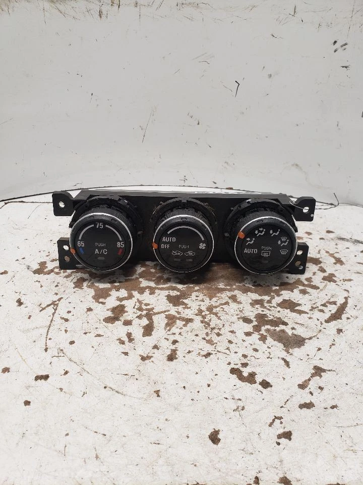 Temperature Control Manual Temperature Control Fits 05-06 AERIO 1399673 - Image 1 of 4