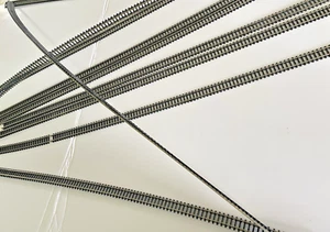 N scale -Atlas 2500 Super-Flex Track Code 80 (Nickel-Silver) 75cm / 29-1/2" long - Picture 1 of 5