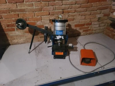 Crimpadora de sobremesa Thomas Betts KT-2500 Foto 1 de 4