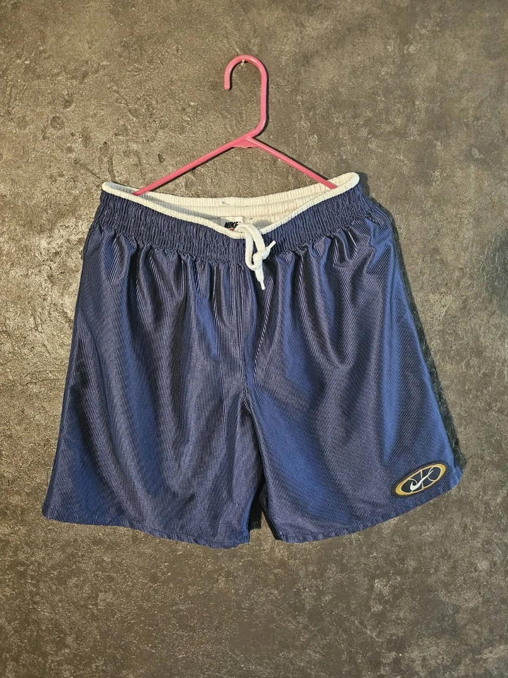 Pantalones Cortos Brillantes Vintage Nike Años 90 Etiqueta Blanca Talla GRANDE Azul Marino. Excelente Estado  Foto 1 de 4