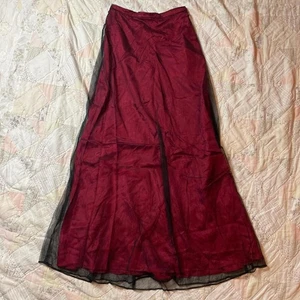 blondie nights Vintage Gothic Vamp roter Maxirock mit schwarzem Mesh-Overlay Gr. 5 - Bild 1 von 7