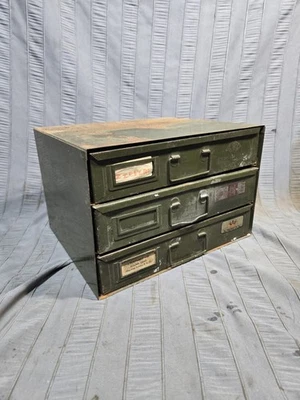  Tornillo de perno de gabinete de herrajes piezas automotrices cajón de acero vintage Polmar  Foto 1 de 4