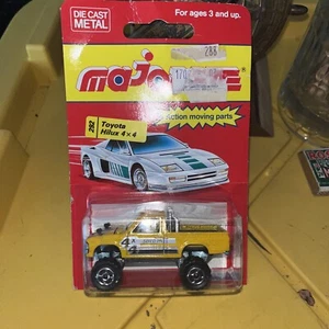 Majorette Toyota Hilux 4x4 / #287-292 / Made in France Brand New Factory Sealed - Picture 1 of 7