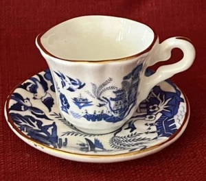MINI PLATILLO TAZA DE TÉ Bone China Staffordshire England patrón de sauce azul RARO - Imagen 1 de 8