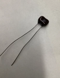 1X Capacitor D1533500V or D153.3500V ·  MICA, CAPACITOR, 3.3PF 500V - Picture 1 of 1