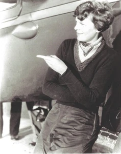 AMELIA EARHART 8X10 PHOTO AVIATION AVIATOR PLANE HISTORY PICTURE - Picture 1 of 1