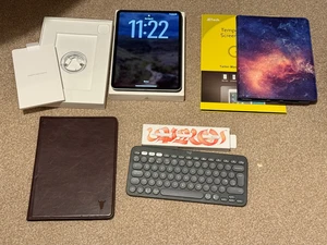 Apple iPad Pro 11-inch M4 Wi-Fi  Tablet with 2TB Storage + apple pencil pro (m4) - Picture 1 of 24