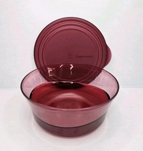 Tupperware Sheerly Elegant Illusions Ruby Serving Bowl 2.3L Excellent Condition - Picture 1 of 14