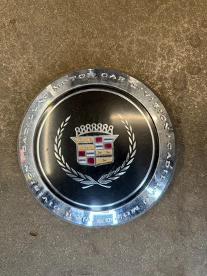 Cadillac Center Cap  ( B11218)  25613716/ 03543645 4513 - Image 1 of 3