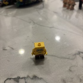 Lego SpongeBob Minifigure Smile with Squint 3834 2009 bob019 Squarepants
