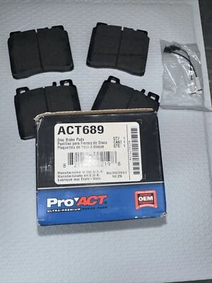 НОВЫЕ керамические передние тормозные колодки Mercedes-Benz Akebono ACT689 PRO-ACT - Изображение 1 из 4