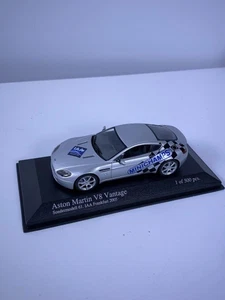 MINICHAMPS Silver 403 137423 Aston Martin V8 Vantage Sondermodell Preowned - Picture 1 of 7