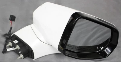 OEM Right Passenger Side Exterior Mirror For Cadillac XT5 Sport Crystal White - Image 1 of 4