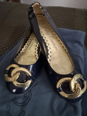 Anillos vintage Juicy Couture charol azul marino tacón medio talla 8M con detalles dorados Foto 1 de 4