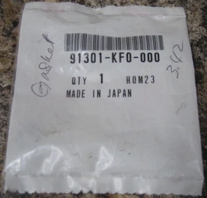 HONDA Genuine Parts RUBBER GASKET 91301-KF0-000 OEM NOS xr250r xr350r xl xl600r - Picture 1 of 2