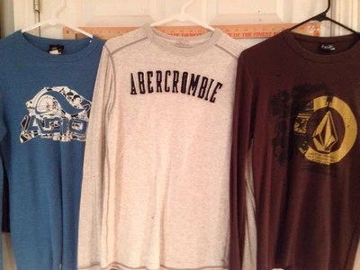 Men's small Volcom Thermal - Image 1 of 4