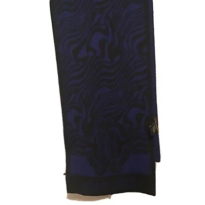 Roberto Cavalli Bufanda Trineo Azul Oscuro 72”x12” Usado Excelente Estado Foto 1 de 4