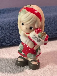 Christmas ornament precious moments 2021 girl holds stocking you fill me christm - Picture 1 of 5