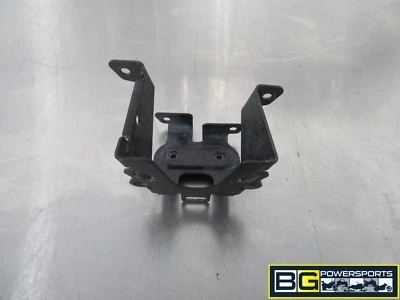 SOPORTE VÁLVULA CONTROL AIRE RALENTÍ IAC VICTORIA CROSS COUNTRY 2014 EB Foto 1 de 4