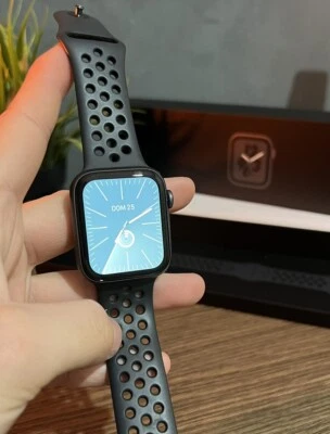 apple watch serie 4 44mm Ottime Condizioni - Immagine 1 di 4