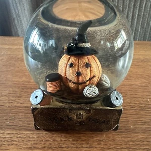 Halloween Pumpkin Snowing Bats Globe Trick Or Treat - Picture 1 of 10