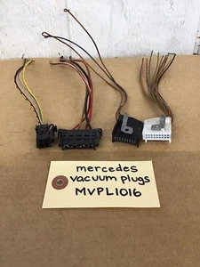 OEM 1998-2003 Mercedes-Benz W202 W208 W210 E320 Vacuum Pump Connector 2088001248 - Picture 1 of 3