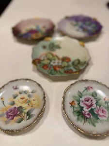 Vintage 5 Bavarian Plates Delicate Floral Design Scalloped Edge WALL HANGING PL - Picture 1 of 6