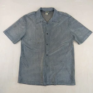 VTG Pop Icon XL Mens Shirt Metallic Transparent 22x29 **Fits A Medium ** - Picture 1 of 9