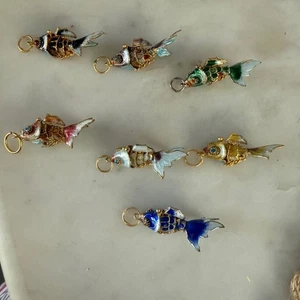 Emaille KOI Gold Fisch beweglicher Gelenk Anhänger Charm Cloisonné 1,5" - Bild 1 von 17