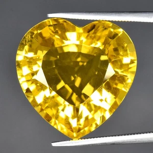 π 20.68ct 19.5x19.5mm VS Heart Natural Yellow Citrine - Dazzling, Brazil Gem - Picture 1 of 4