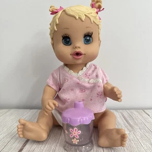 Hasbro Baby Alive 2006 SIP N SLURP muñeca bebé y taza falta paja rizada muñeca rara - Imagen 1 de 18