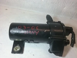 2003-2006 Chevy Silverado Sierra Tahoe Yukon Brake Booster Vacuum Pump - Picture 1 of 5